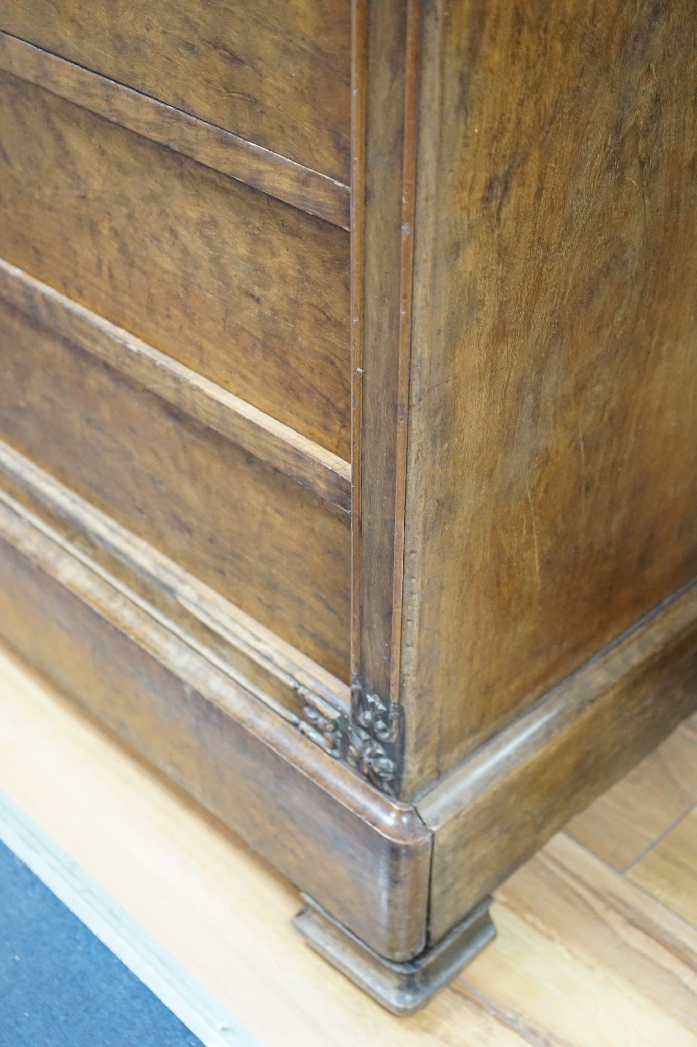 A 19th century French mahogany marble top commode, width 115cm, depth 57cm, height 96cm